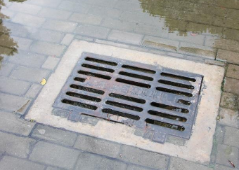 天津滨海新区通下水道的原因